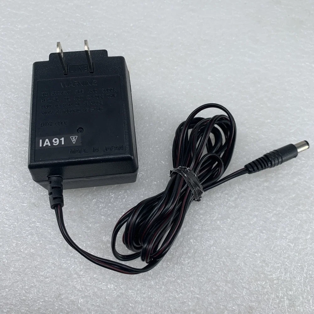 Toshiba URK 30 Class 2 Transformer 7.5V 300mA Power Supply Adapter‎ Japan